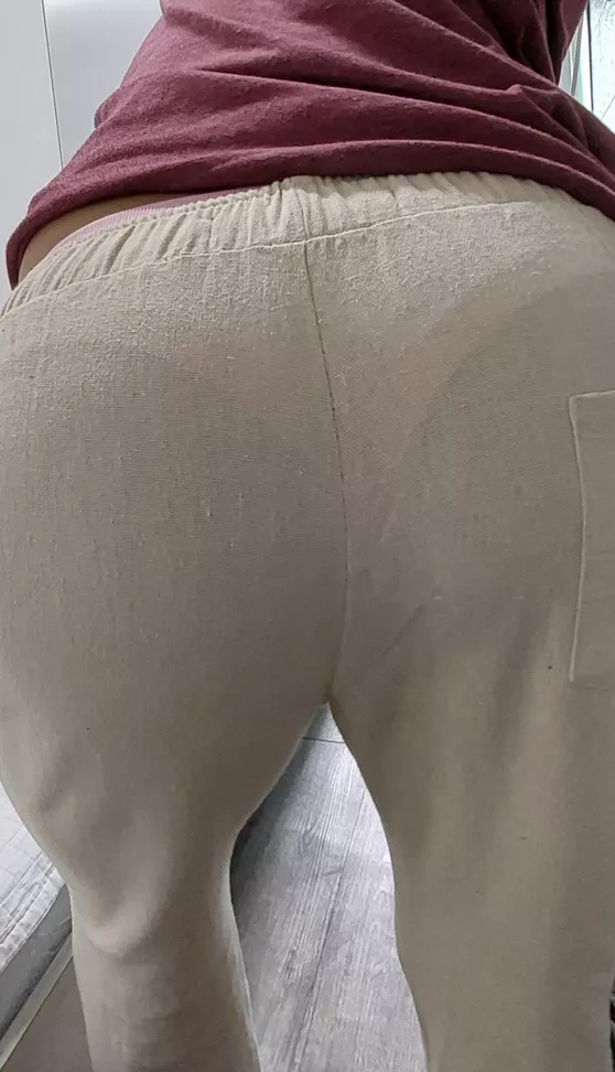 My date told me he could see my pantyline when i bent forward >< that made me super blushy...why didnt he think it was just boi undies?  posted by thongbabe99