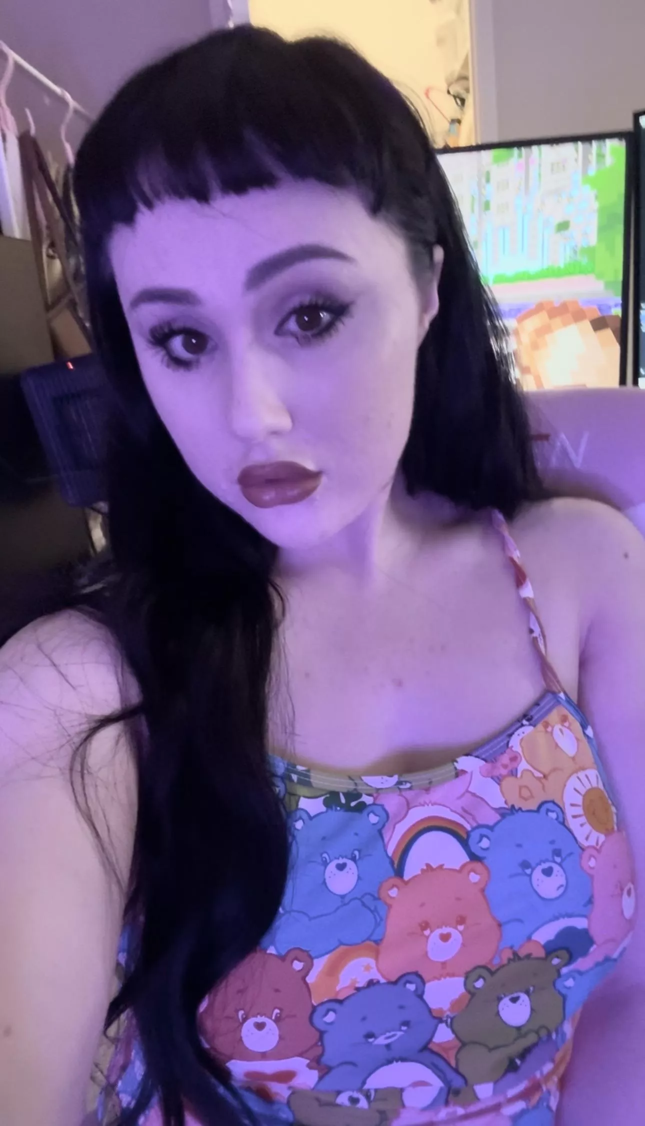 My pussy needs a good fucking rn posted by babybonez_