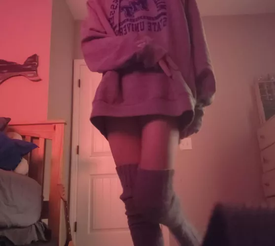 New thigh highs :3 by Valkyrie114th