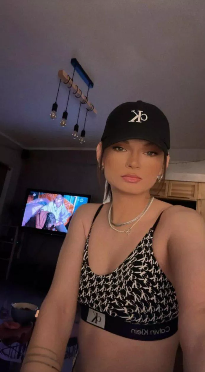 Say yes if you want a big gift posted by Special_Speaker6554