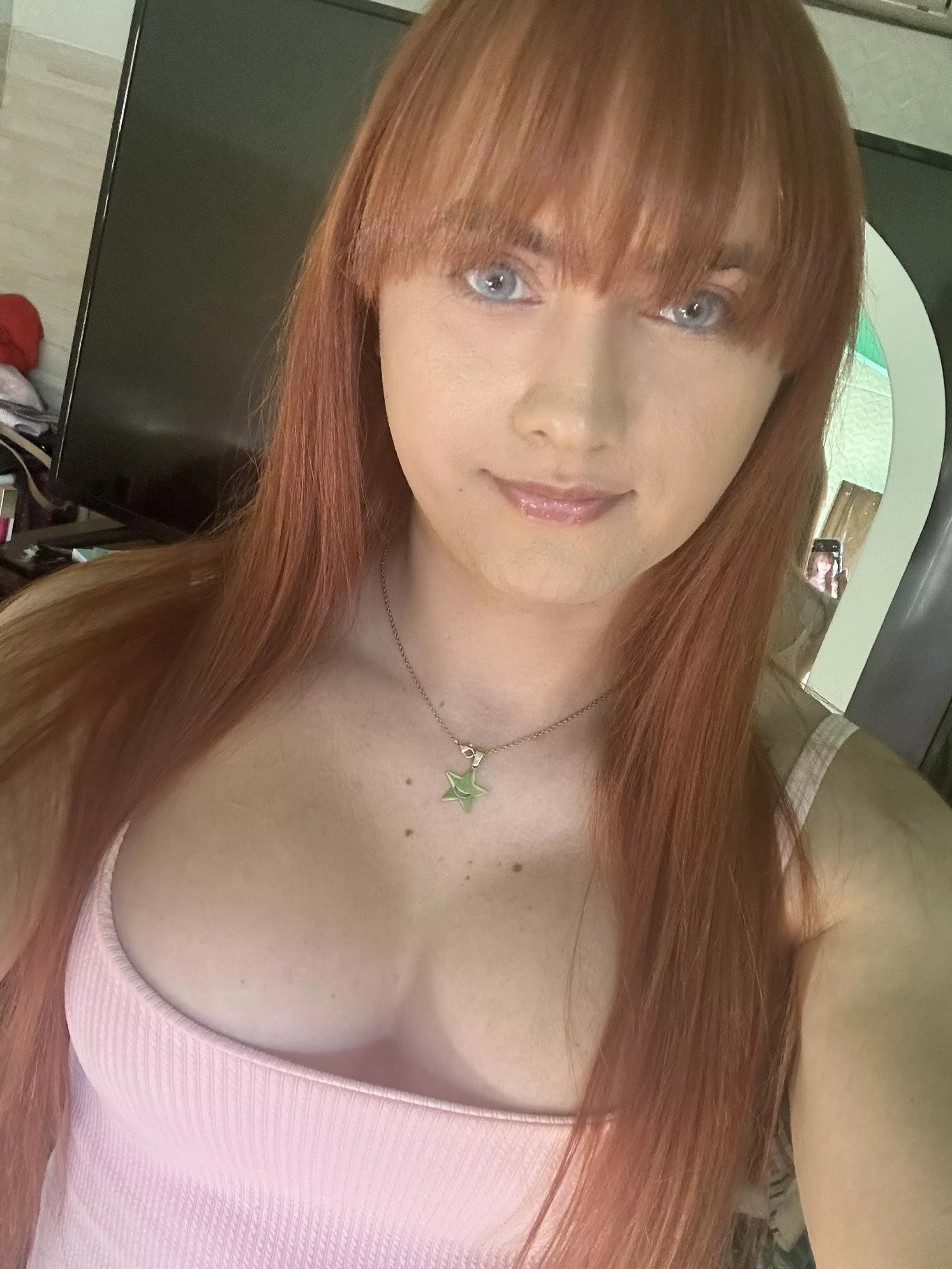 This month I turn 33 yo 🎊🥳 posted by Juli991c