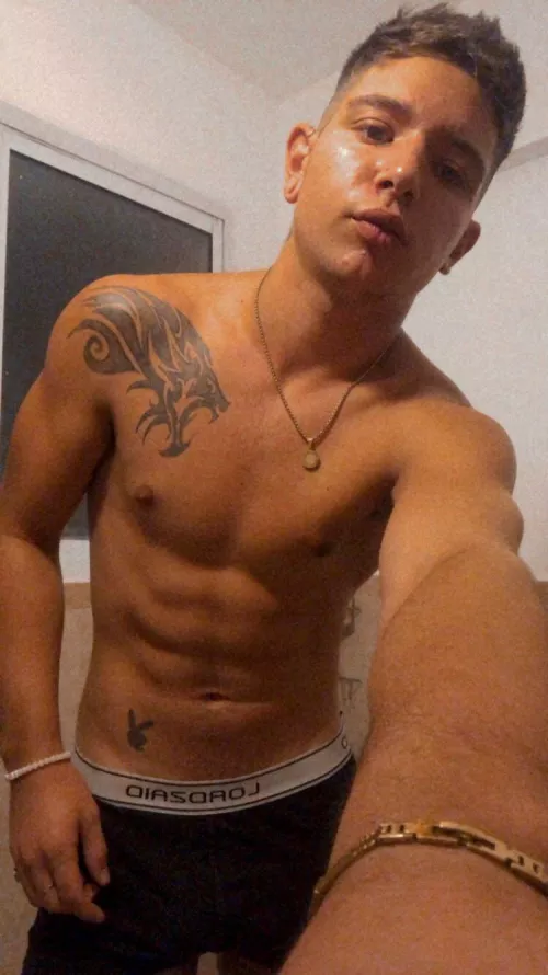 Would you dare to take off my boxers? Are you able to seduce me until you achieve it? by Tastyyboyy