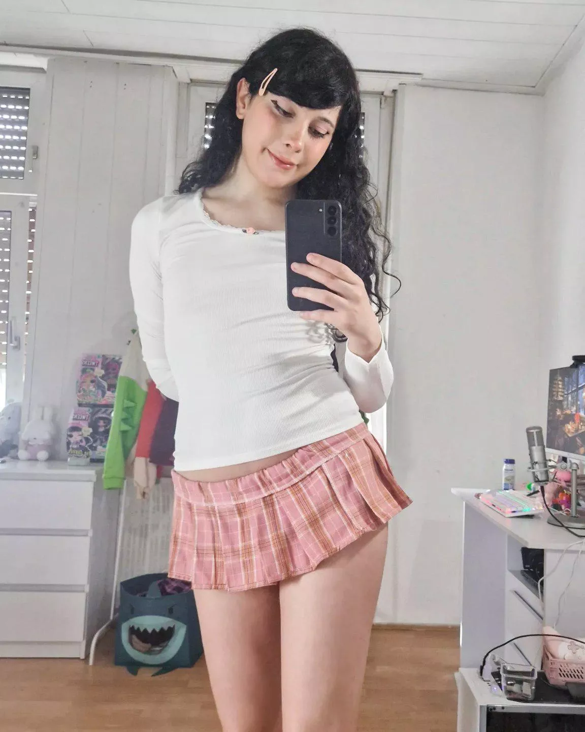 Boys after wearing an skirt :  posted by puruchuu