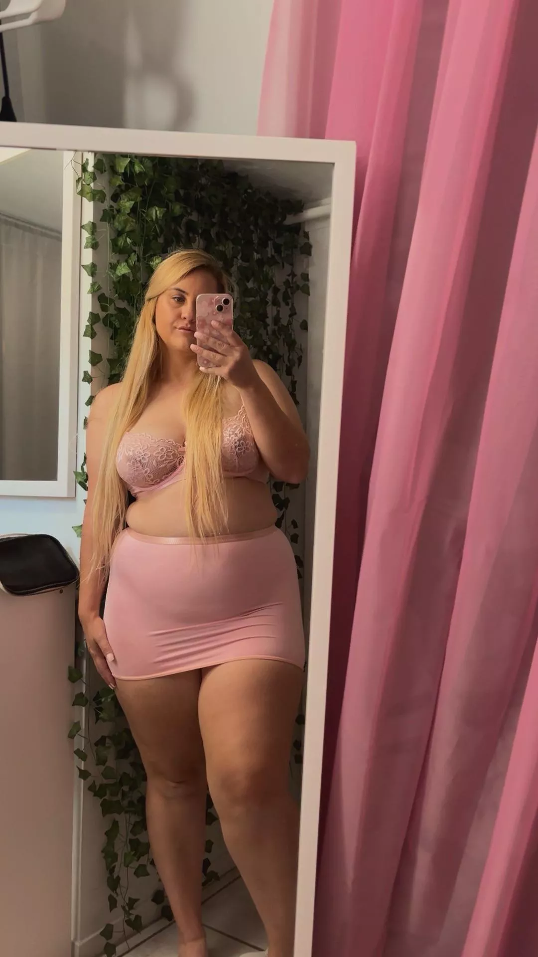 Do I have too many curves for a single mom posted by Complete-Fact