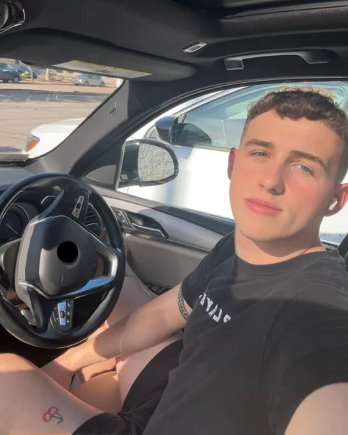 Have a great Tuesday! by Runningbrothe