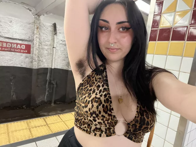 hopefully my date wont mind my hairy pits by skywitchh