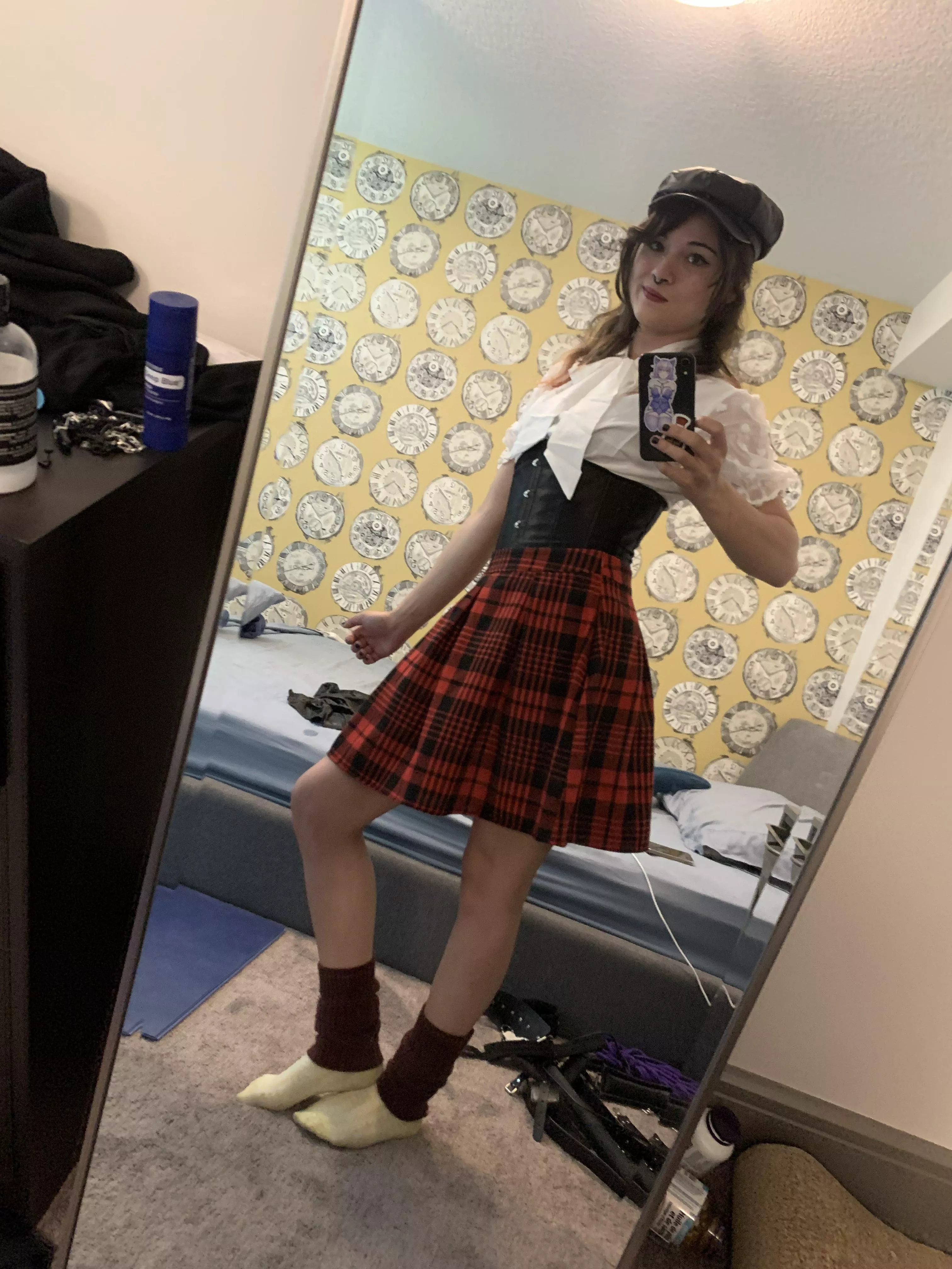 I’m starting to love corsets posted by deviantr