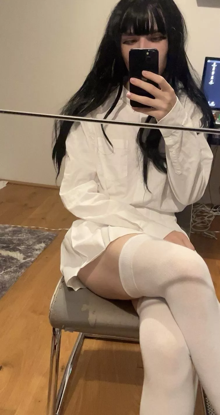 The office femboy😱 posted by Lis_xcf