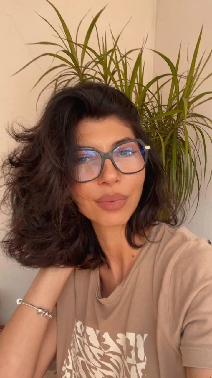 What nickname would u give to a girl like me posted by SpectralShadowX