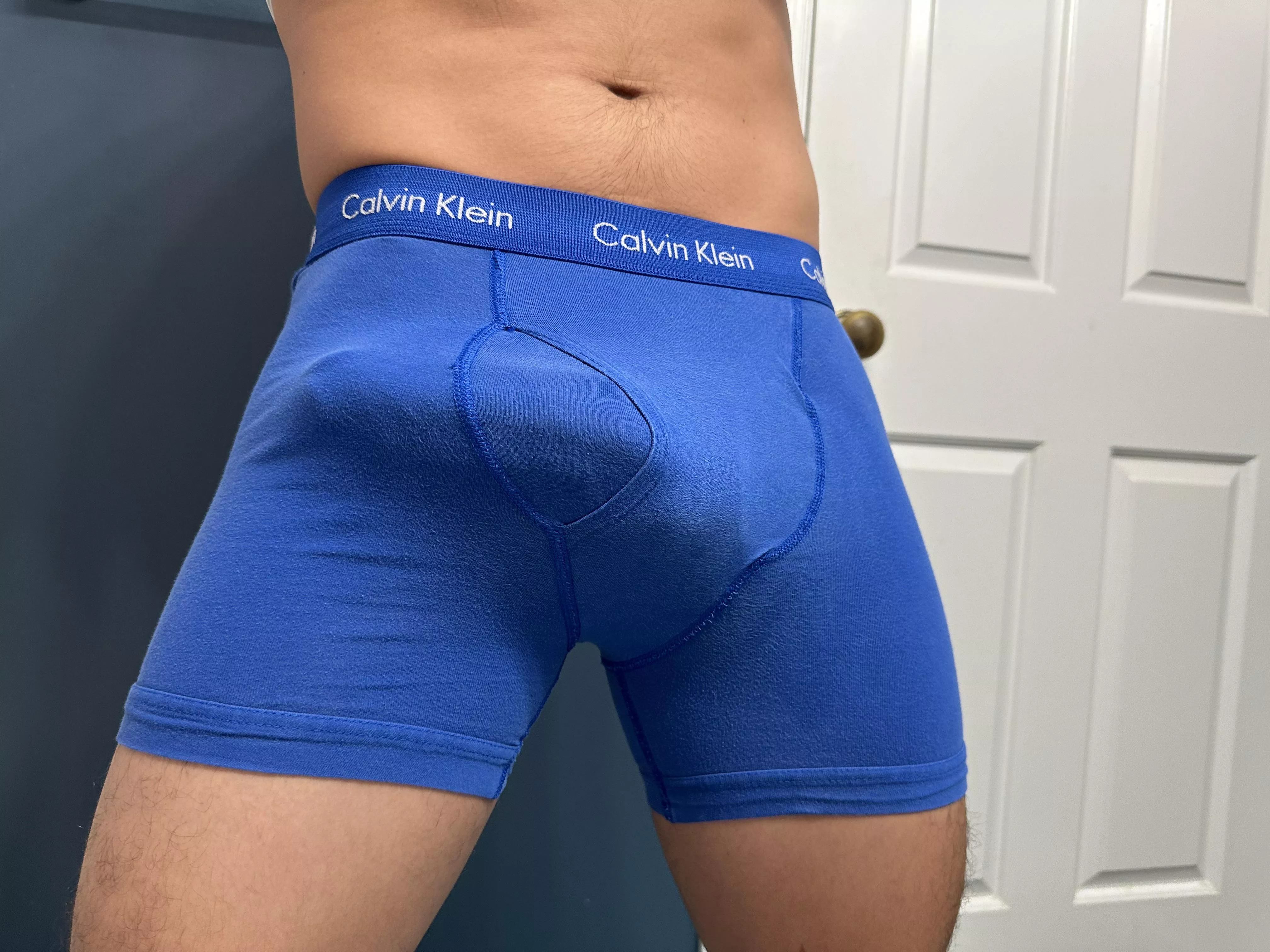 [25] Should I let him out?? posted by LuckyyAlex