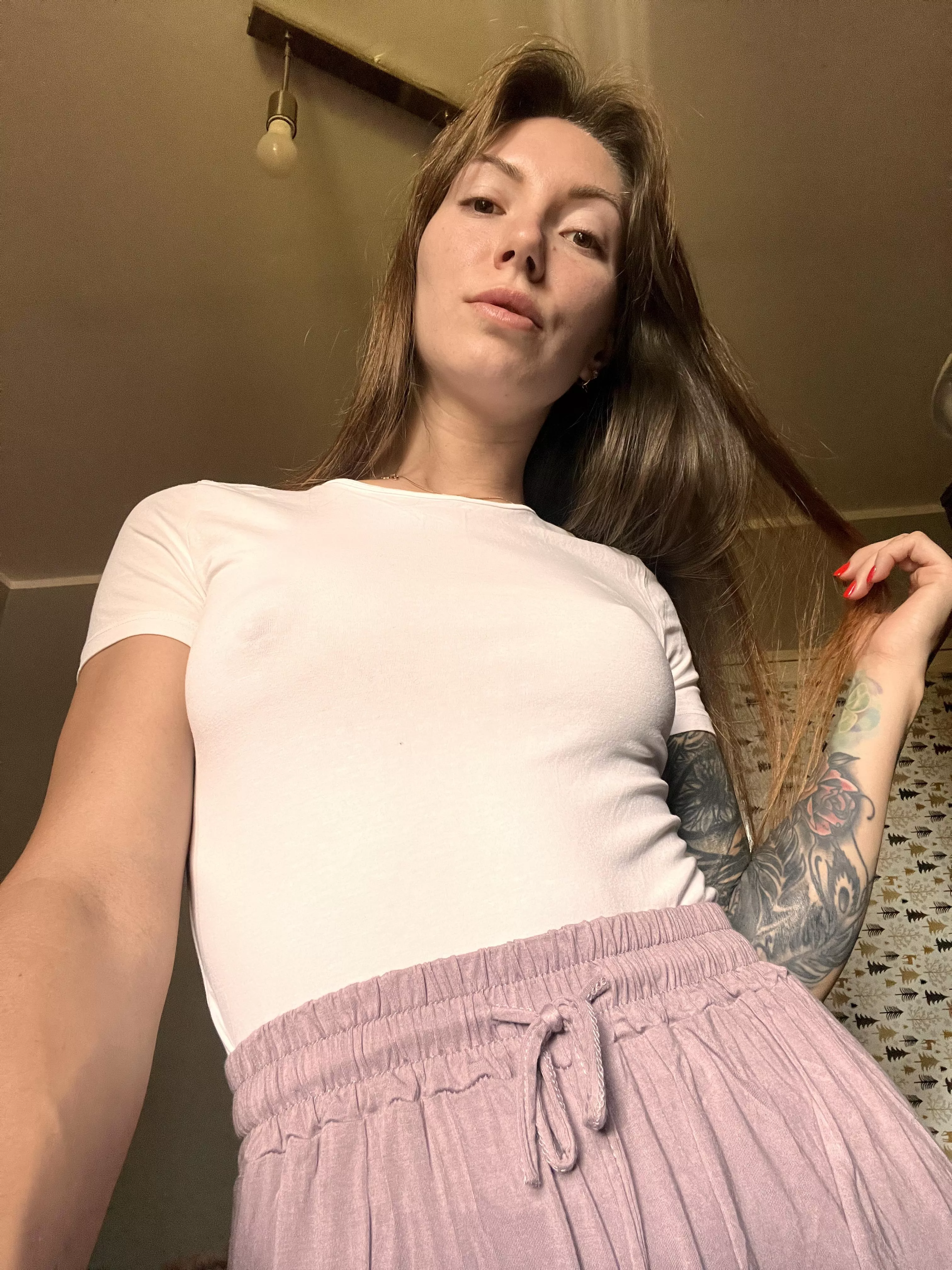 A white T-shirt is the key to a successful day posted by IndependentRich6963