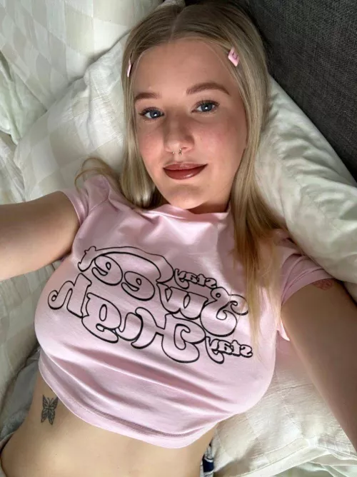 about to start a petition and officially declare crop top season by shaemarie_