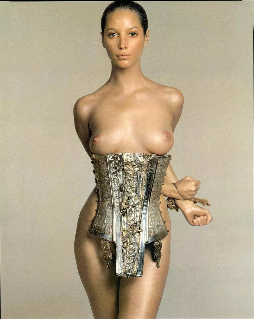 Christy Turlington by Richard Avedon posted by tizio_tafellamp