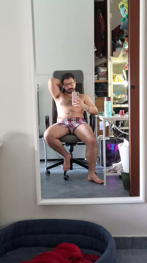 Come closer and get a better look  by PlutoBunker