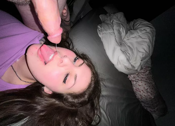 Describe your dick in three words and I'll decide if we fuck on the first date by Brittfaithm