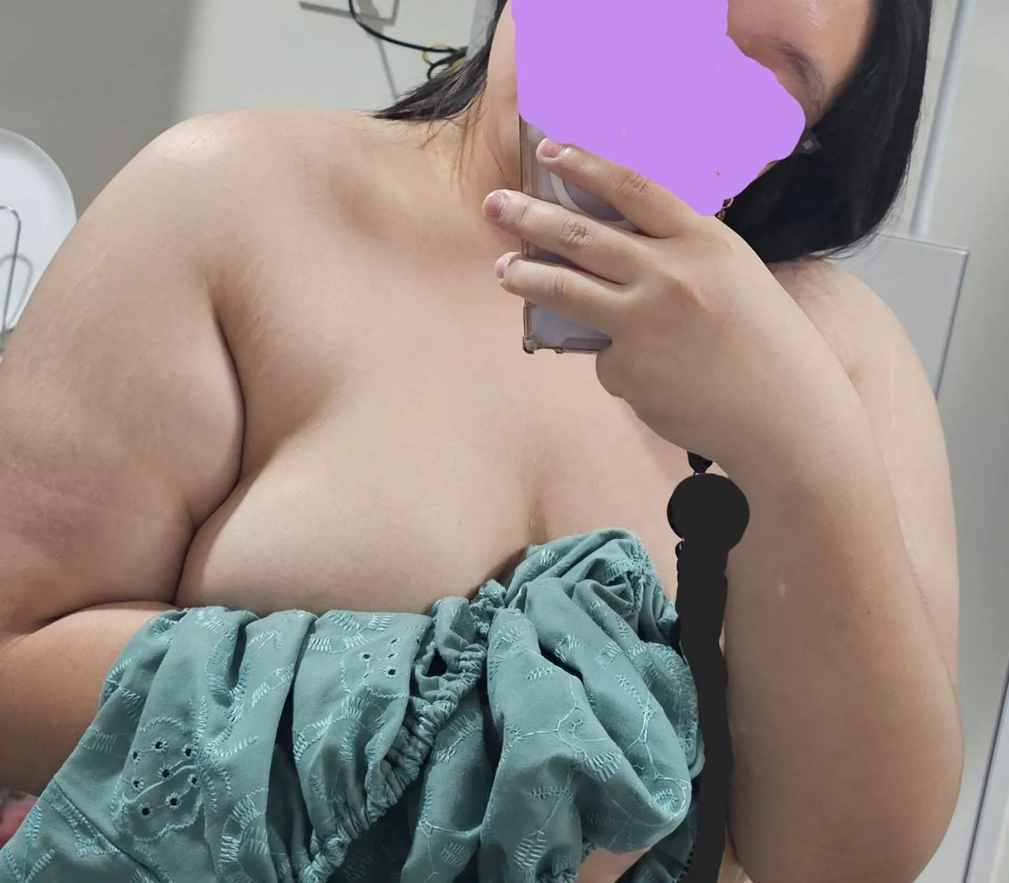 [f] thicc tita in need of warm cuddles, hot kisses, and tight hugs in this weather 🌧️ posted by DisciplineSuper2743