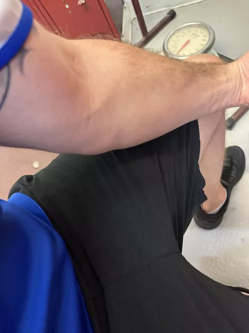 Few things are better than the post workout pump.  by punkyplatypus03