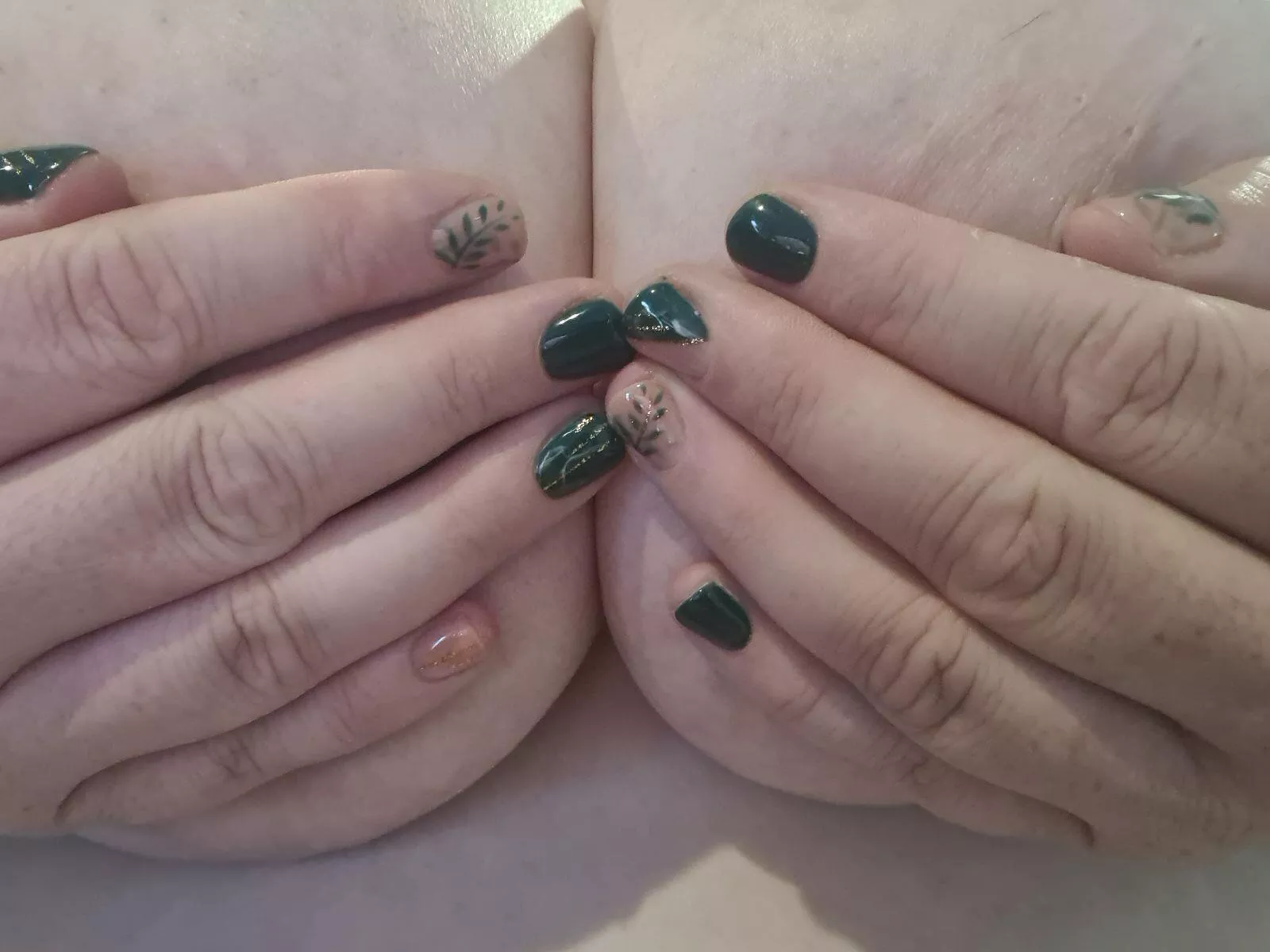 First posted handbra. Hopefully not the last posted by ProfessionalSlice656