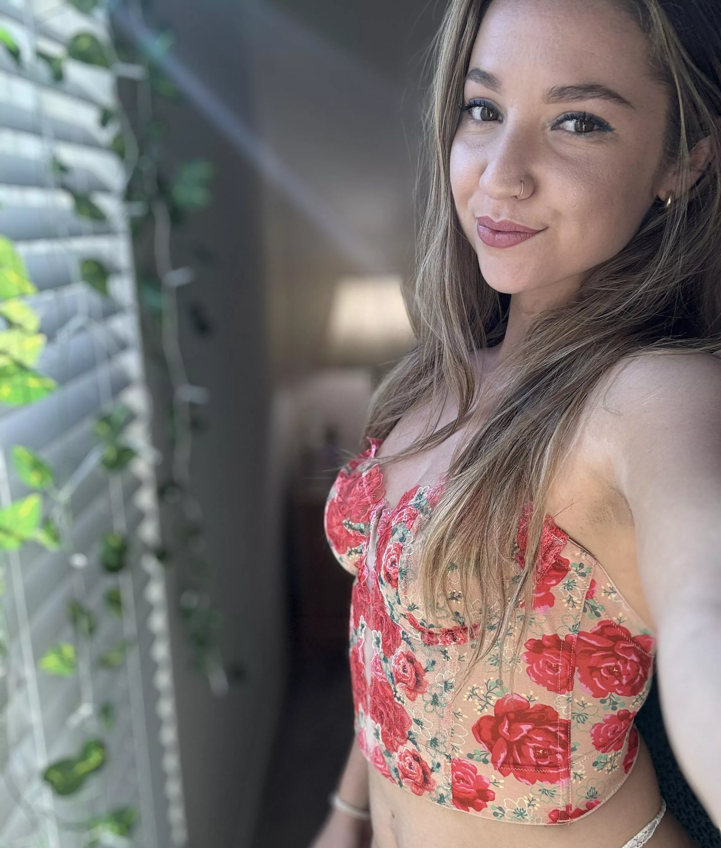 Flowery 🌹 posted by Sweet_girlygirl