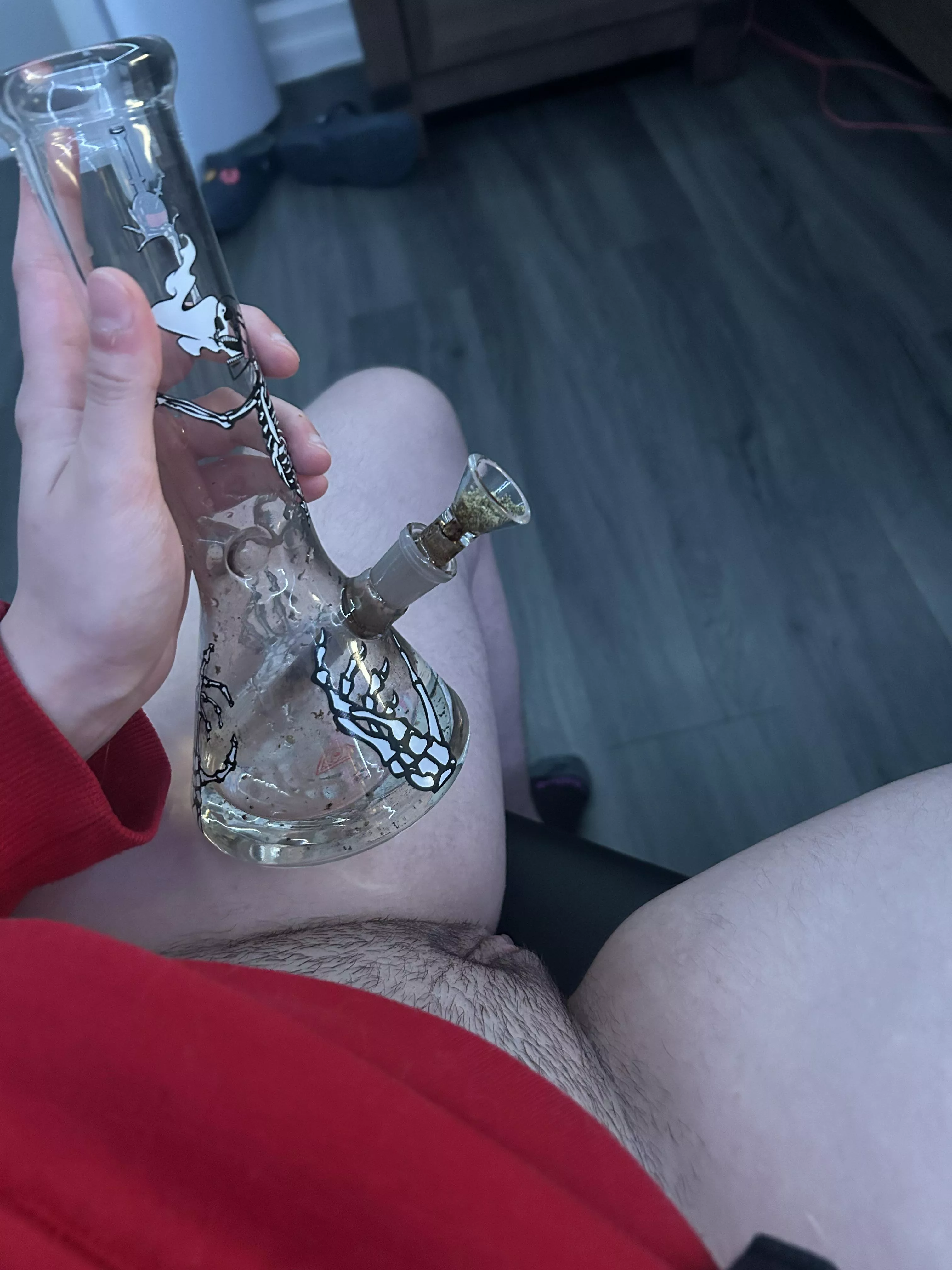 [ftm] your local budtender is in need of being serviced ;)  posted by Competitive-Bug-164