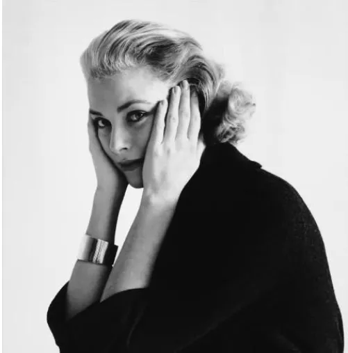 Grace Kelly by HWKD65