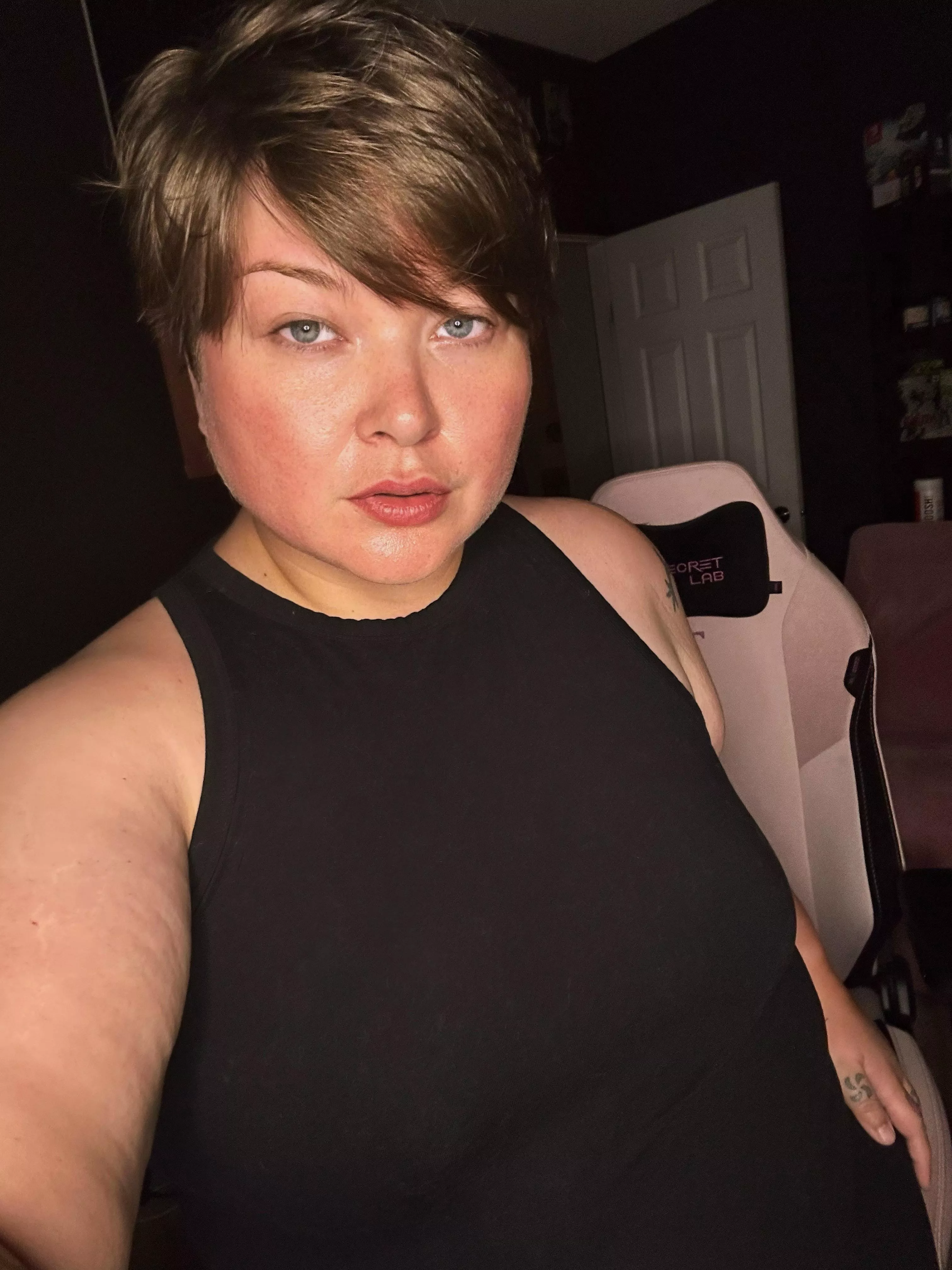 Hi :) I’m Yuni 🥰 posted by universebrain_