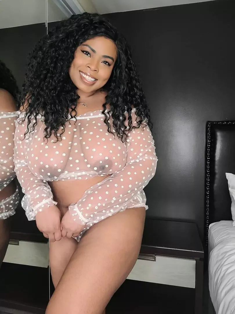Just a cute ass black girl :] by Coratexplorer