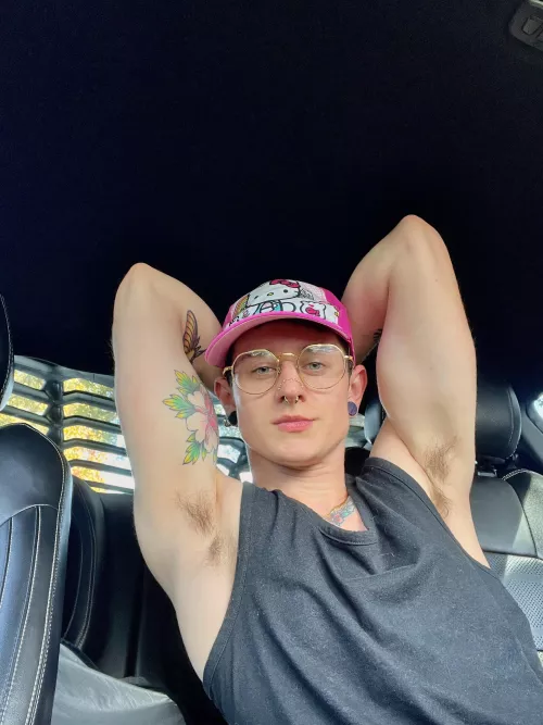 Musky and craving a face in it by your_lord_dionysus