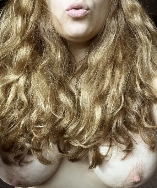 No Monday blues over here today 😏 by notyouraveragegirl16