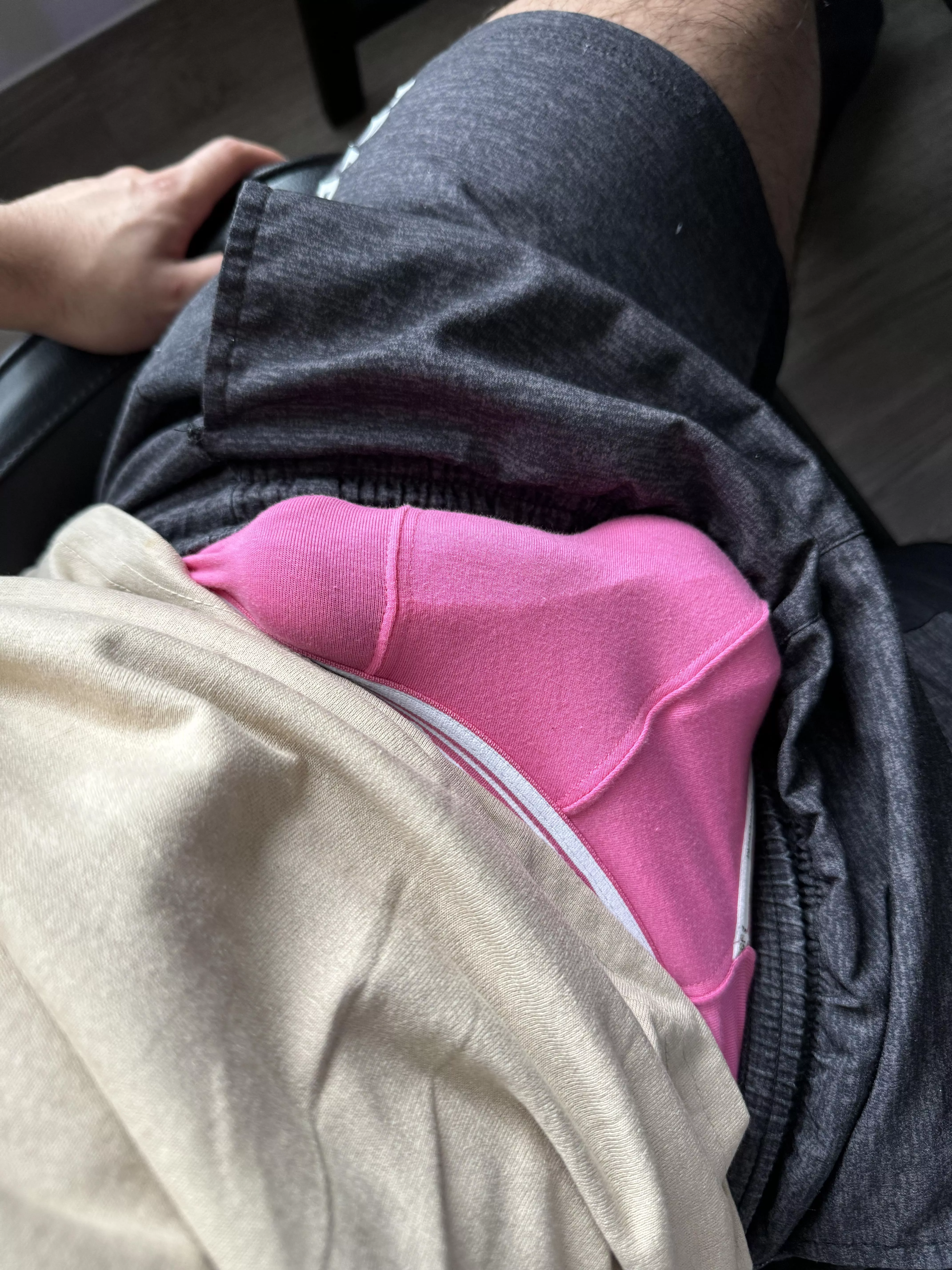 real men wear pink (27) posted by MisterJohnn_