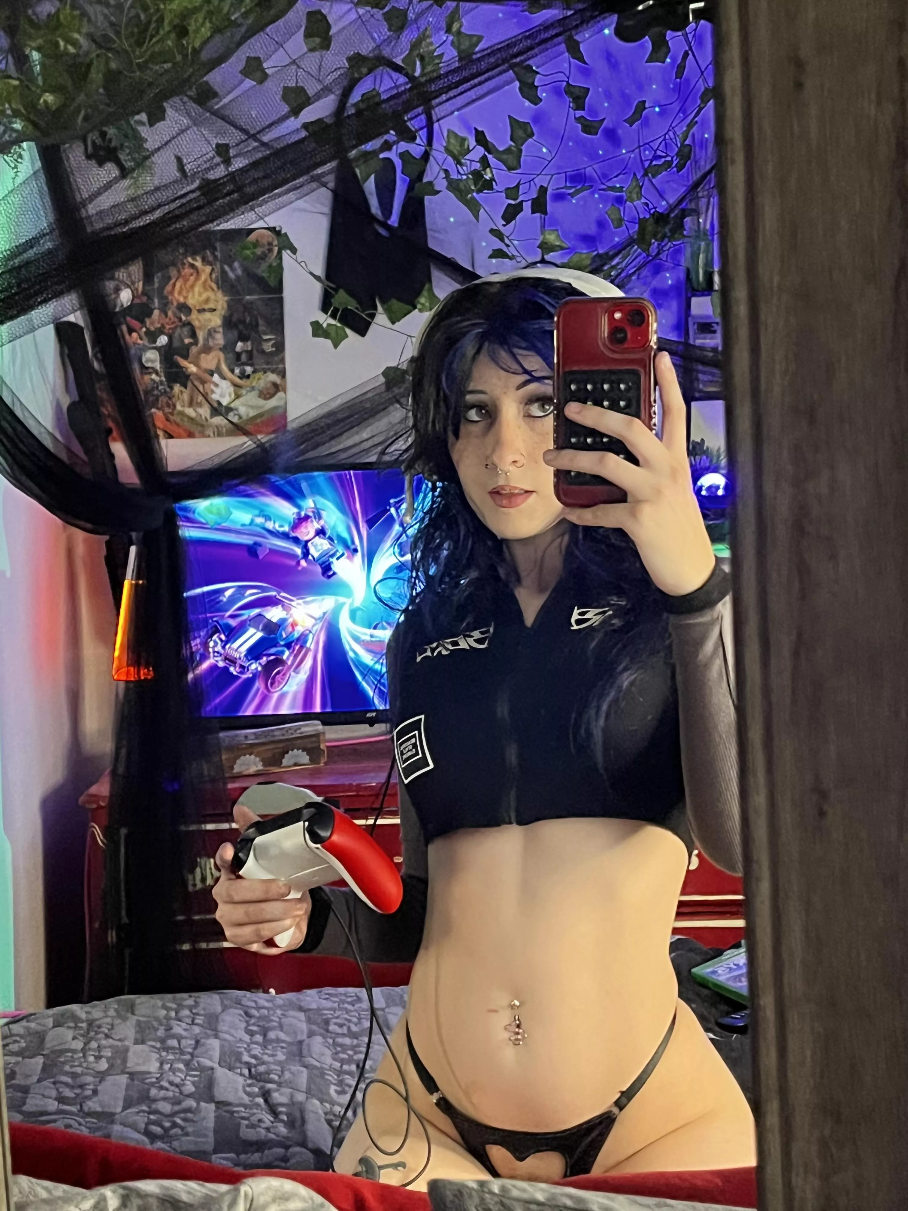 searching for my fortnite duo who accepts nudes for vbucks  posted by executionergf