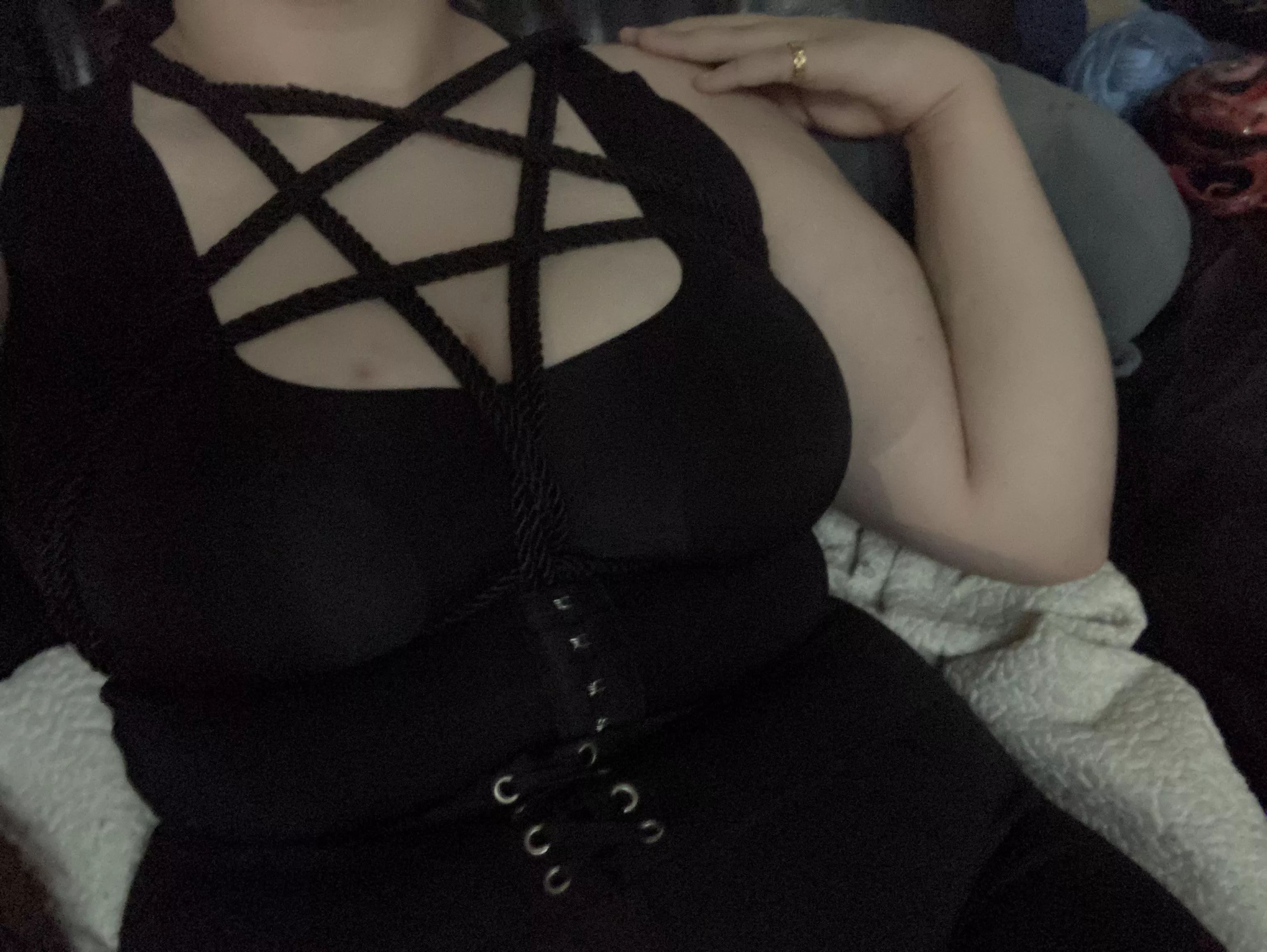 Sexy Shibari Outfit! posted by Interesting_Base7531