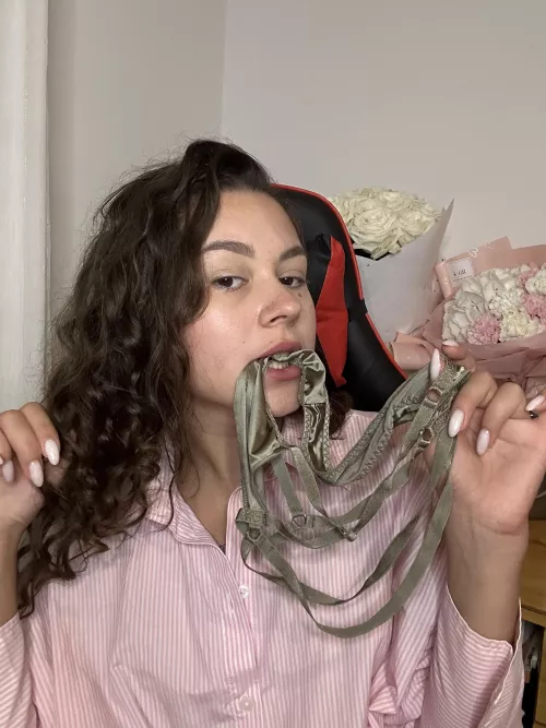 Strangle me and use me  by InfiniteJewel