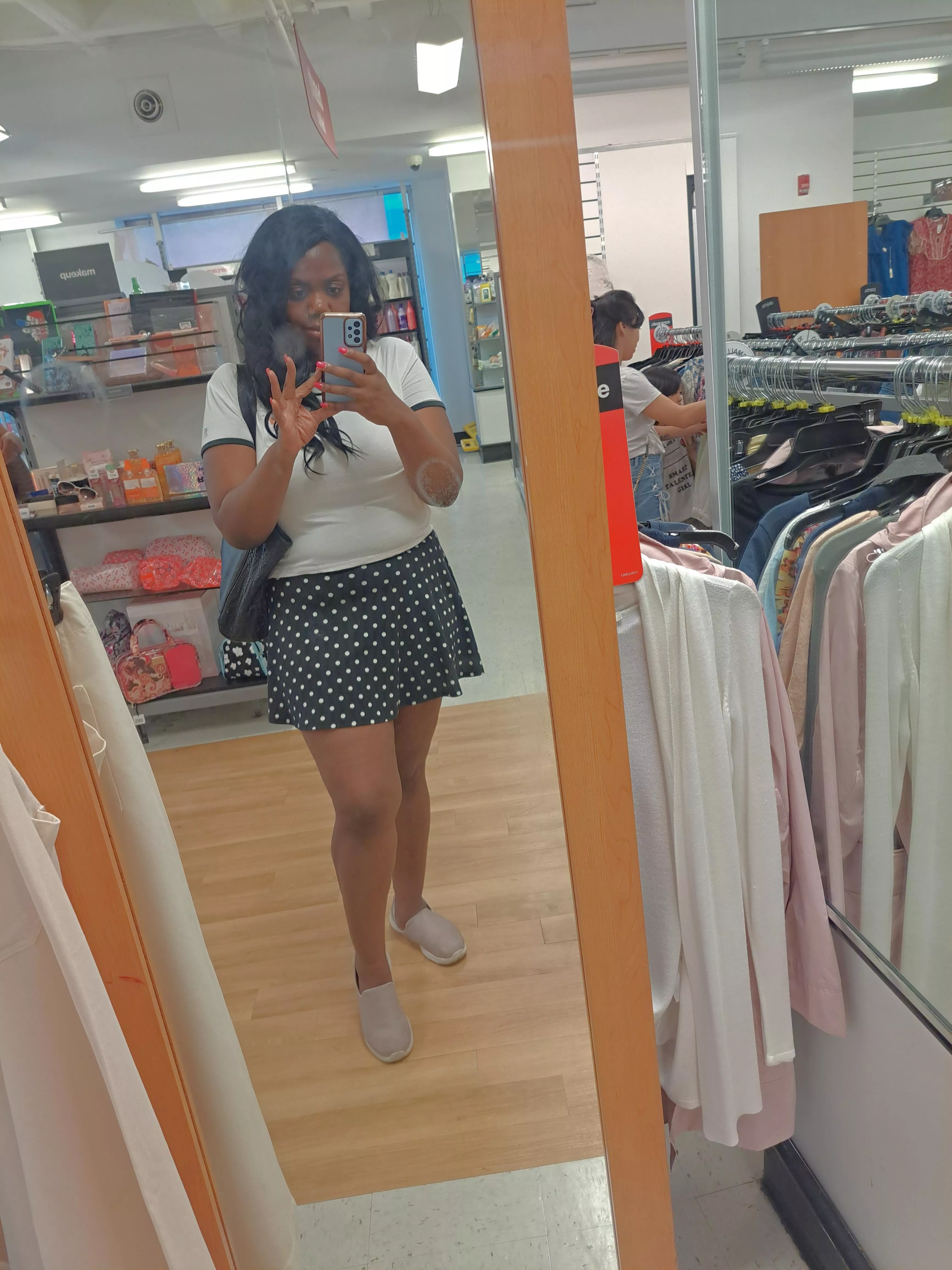 Vintage TJ Maxx selfie posted by madeleinerose3x