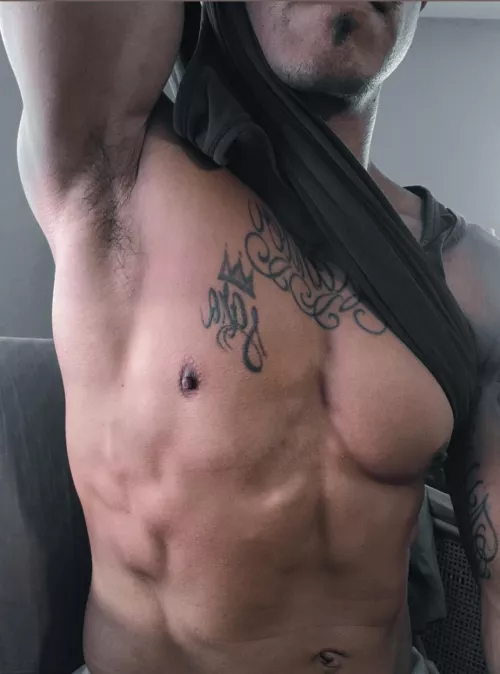 You can smell how intense that workout was by shortking_fit