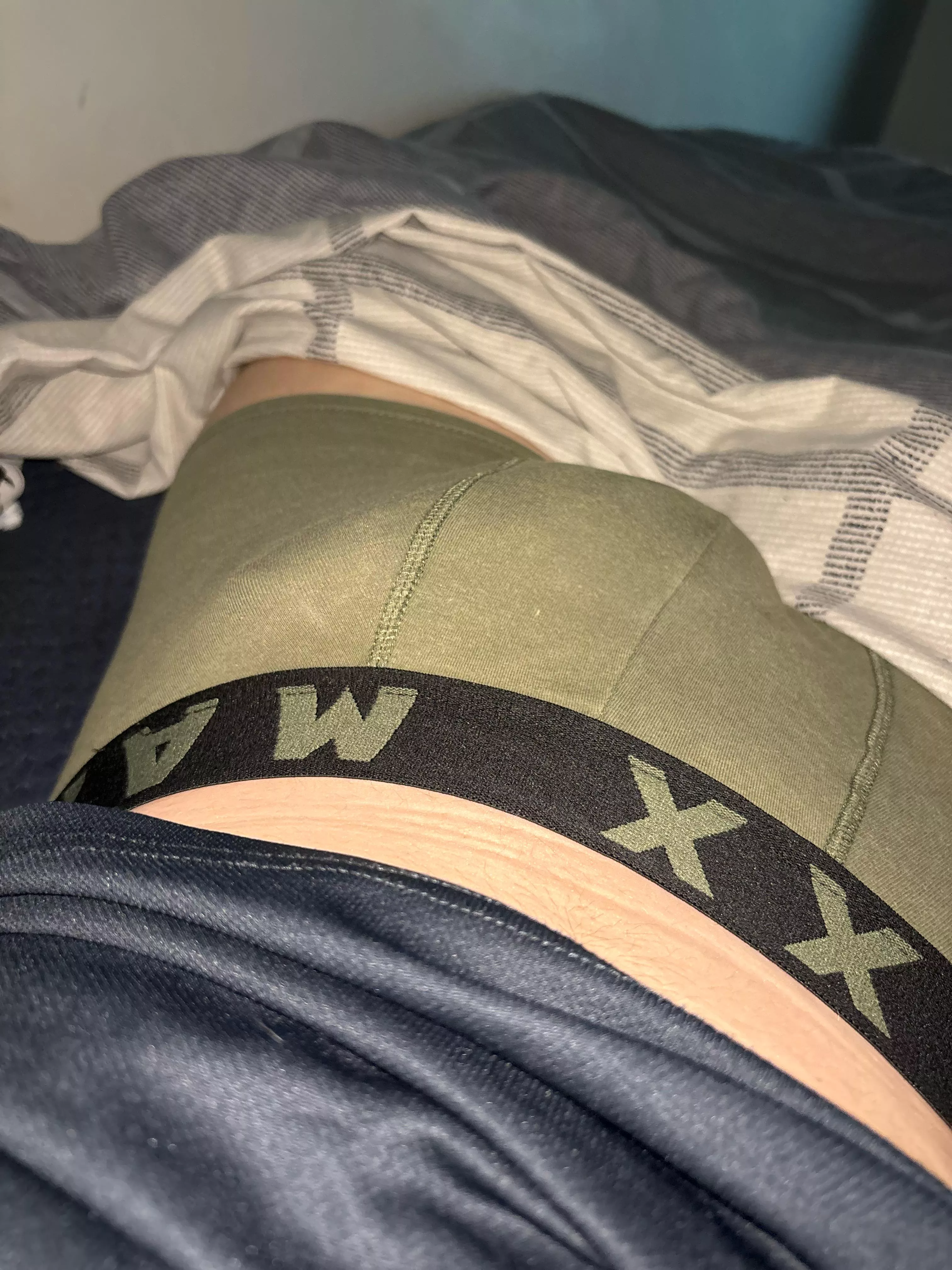 Feeling horny posted by Sam_Balangi489