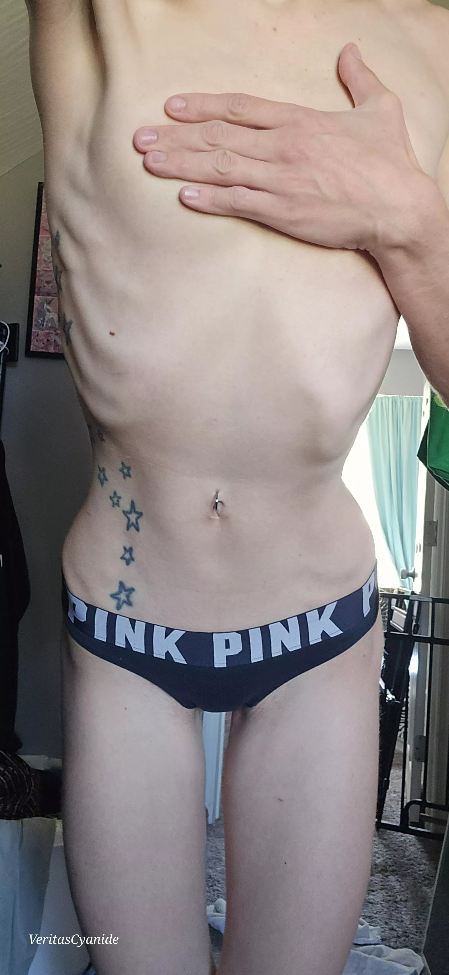 Happy hump day humans  posted by veritascyanidexxx