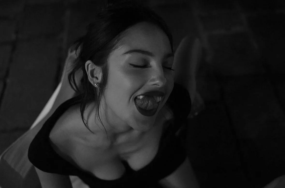 OLIVIA RODRIGO posted by Oliviarodrigo-gooner