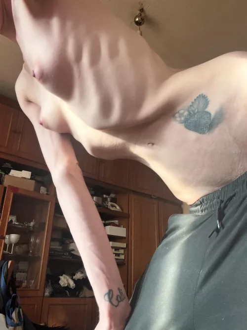 Visible ribs and tiny boobs ❤️ by Lastrawberrymaddie