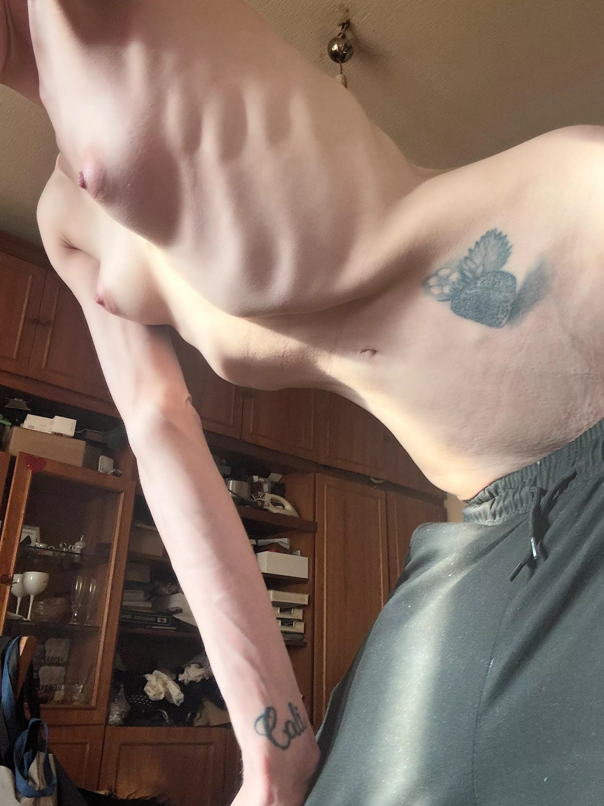 Visible ribs and tiny boobs ❤️ posted by Lastrawberrymaddie