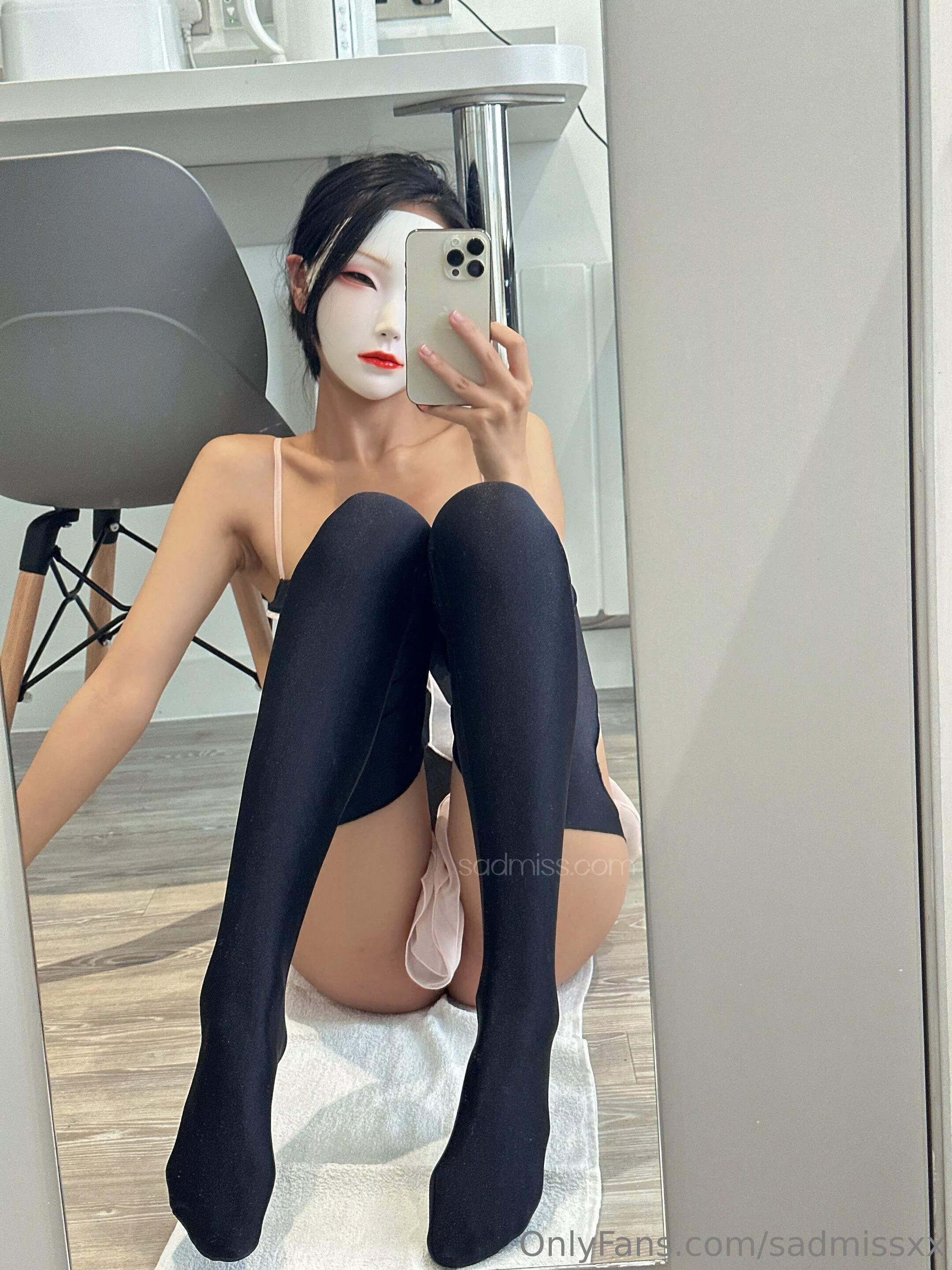 Can I be your personal Asian hottie ? posted by dackethestnut