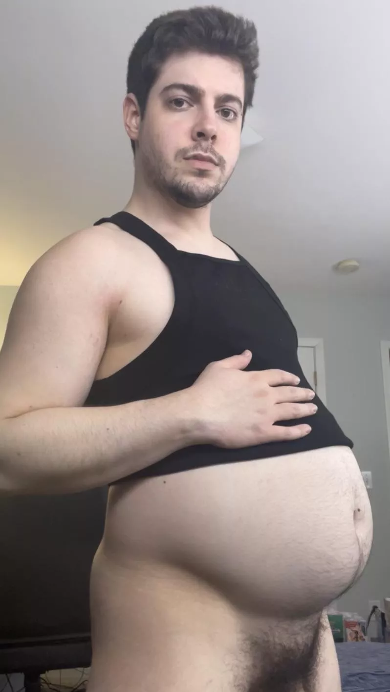 Do you like bloated bellies? posted by casscagex