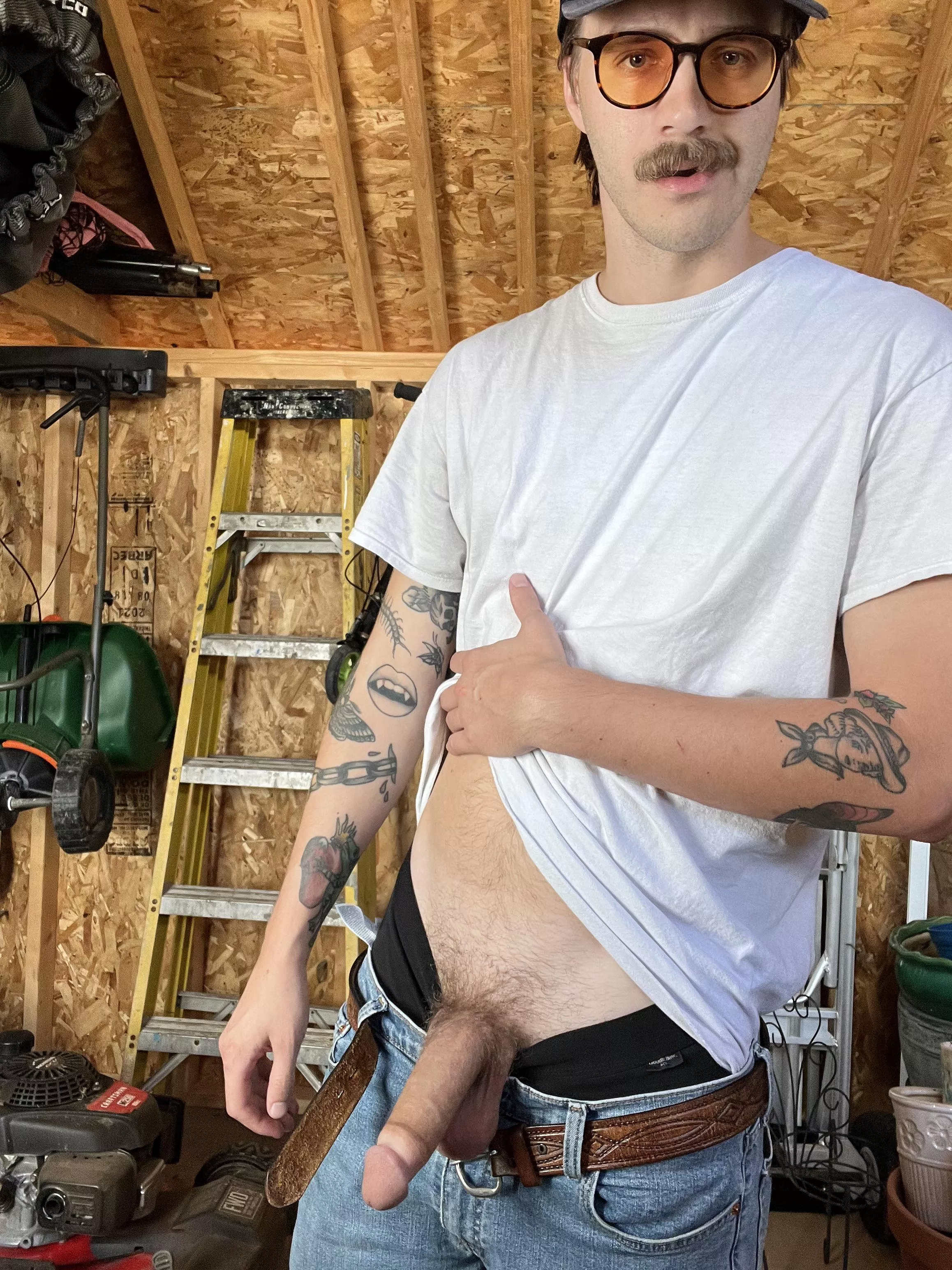 Happy Thursday! posted by a-worms-hole