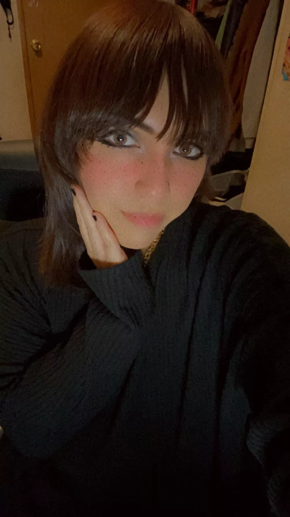 Hello 🤍 posted by autumnsnow612