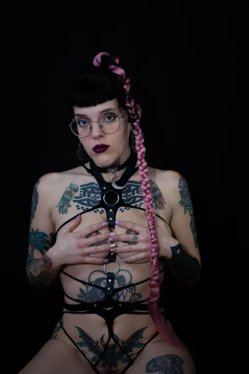 i feel so slutty and dom wearing this outfit by cute_liss