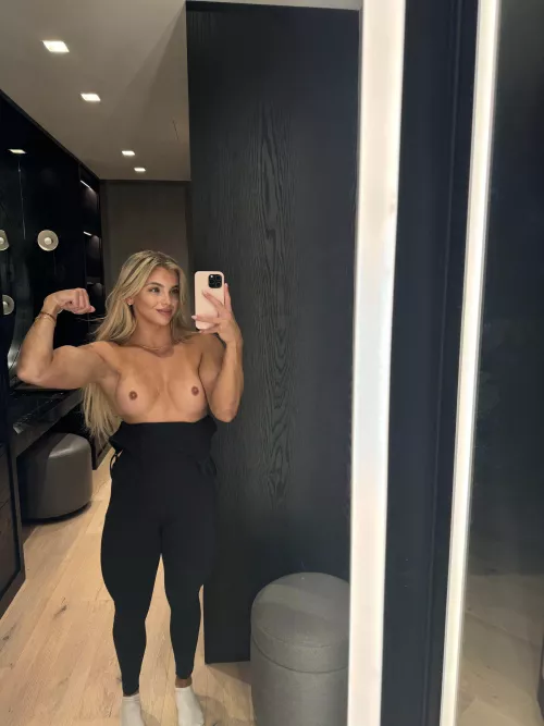 I think I'm in perfect shape right now by Jennifer_Hoffman66