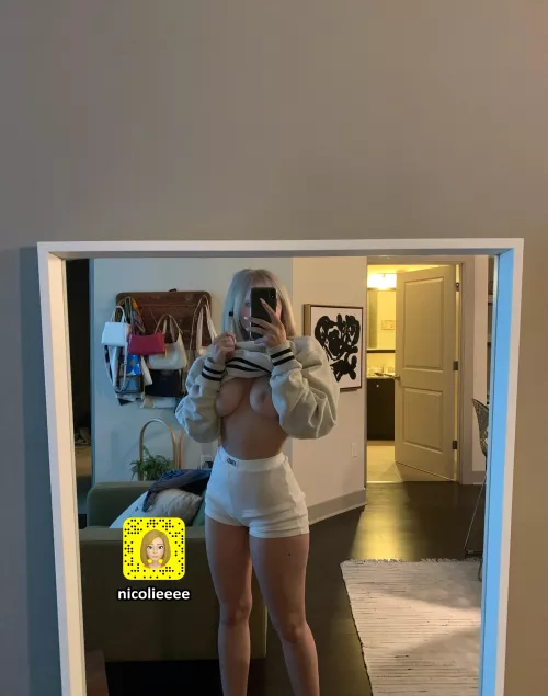 Im bored for the night, you wanna come over? by ninghum