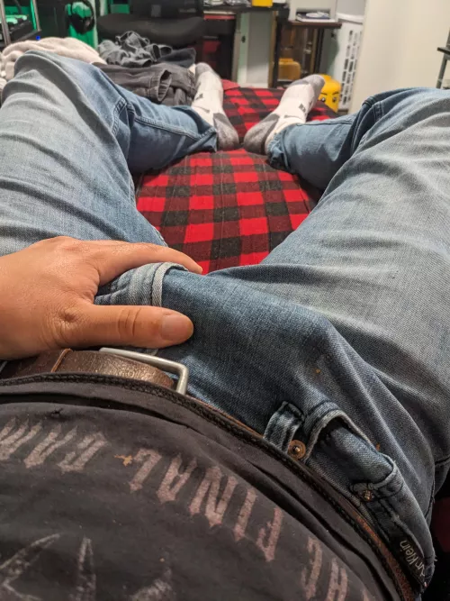 I'm getting my jeans wet  by dnabooty