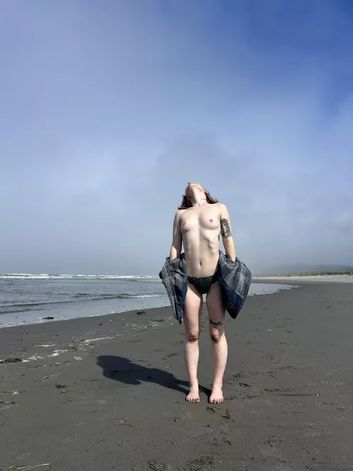 Naked beach day 🤭☀️ by emmaoverit