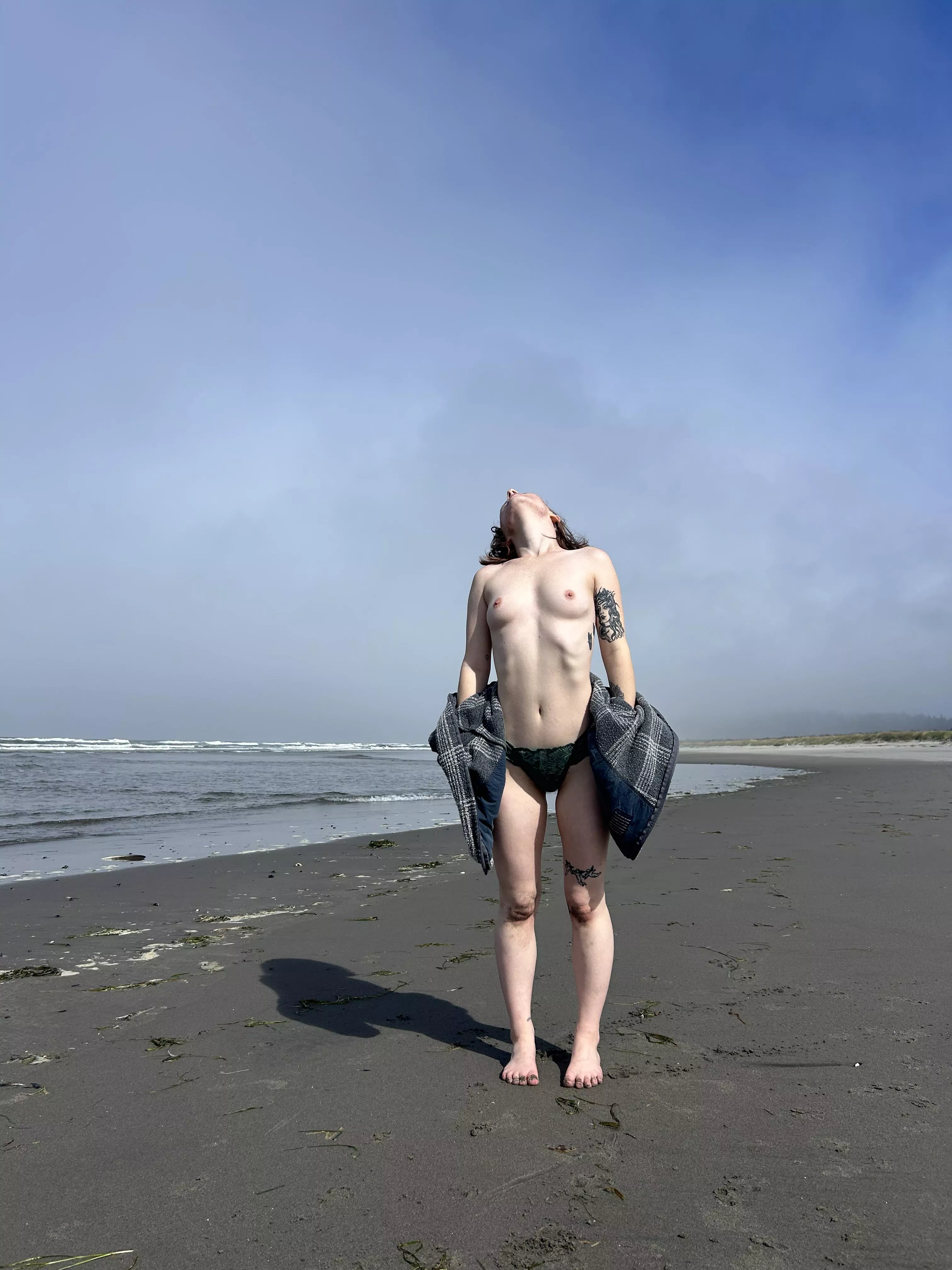 Naked beach day 🤭☀️ posted by emmaoverit